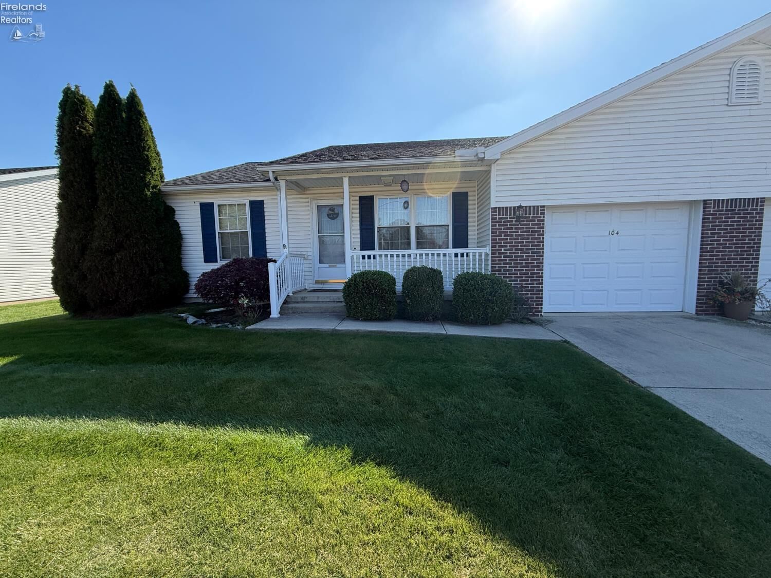 Property Photo:  104 Teakwood Ct  OH 44883 