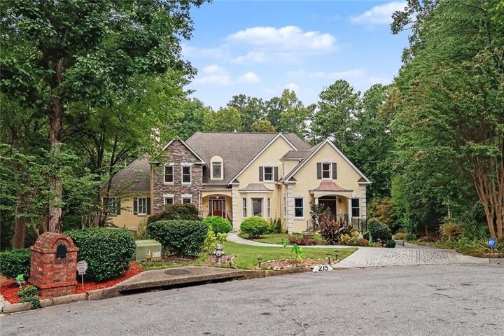 Property Photo: 215 Hamden Trace SW GA 30331