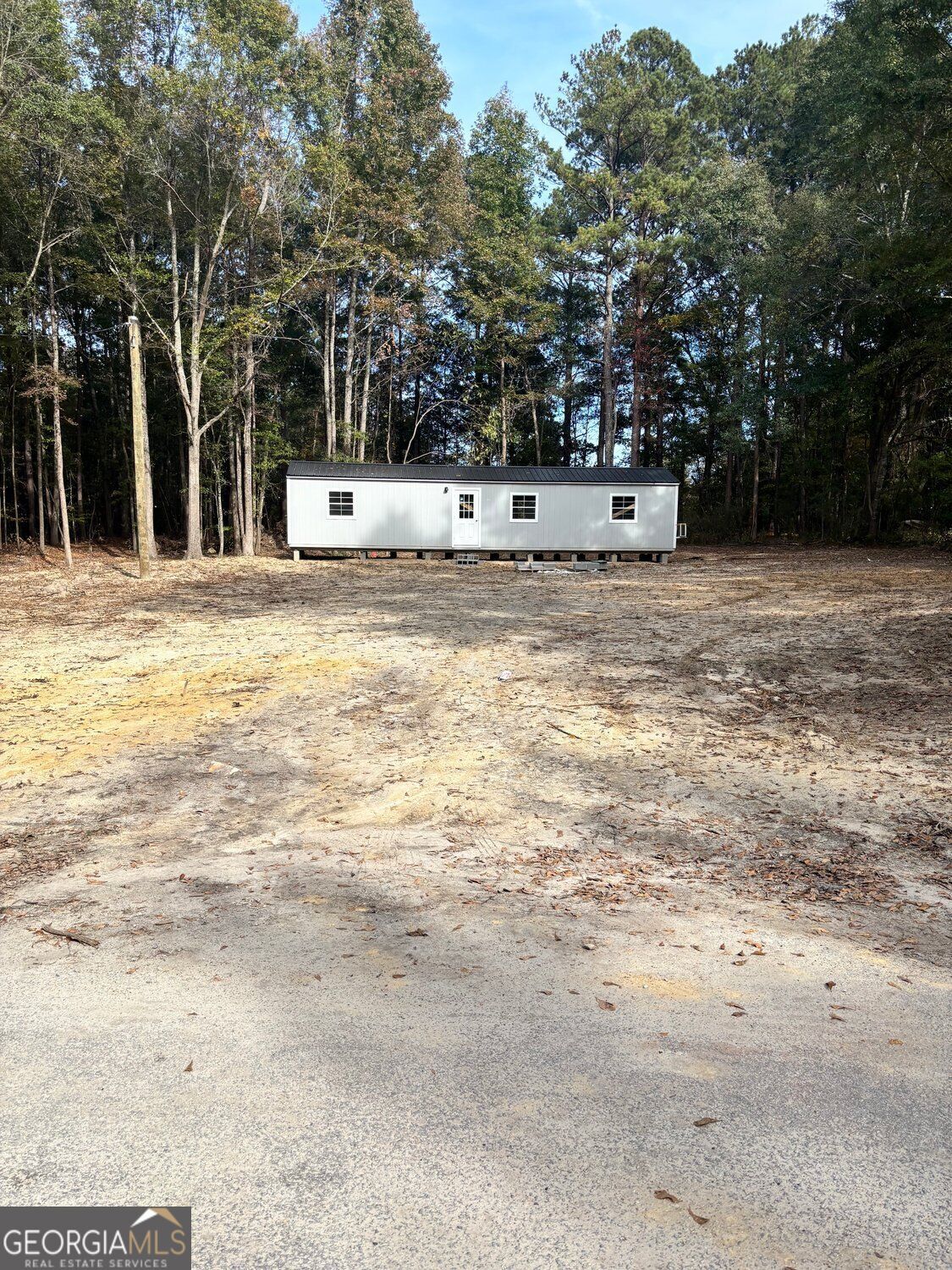 Property Photo: 515 Susan Drive GA 30180