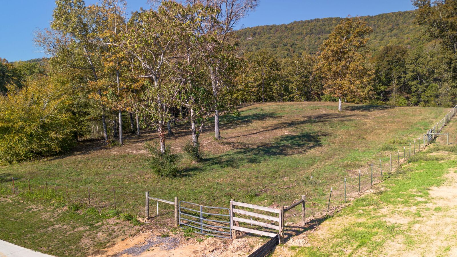 Property Photo:  300 Donald Holland Road  TN 37327 