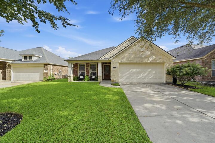 Property Photo: 28210 Everett Knolls Drive TX 77494