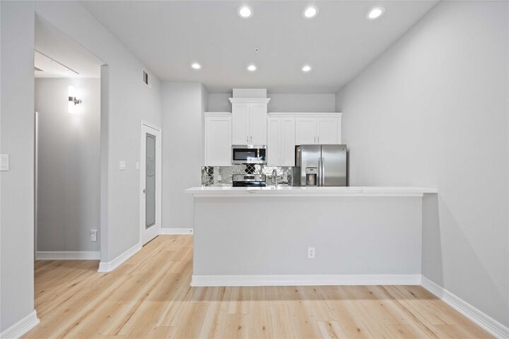 Property Photo:  4403 Nichols Street  TX 77020 