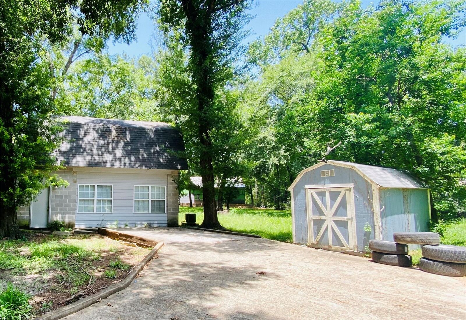 Property Photo:  2492 Southline Road  TX 77384 