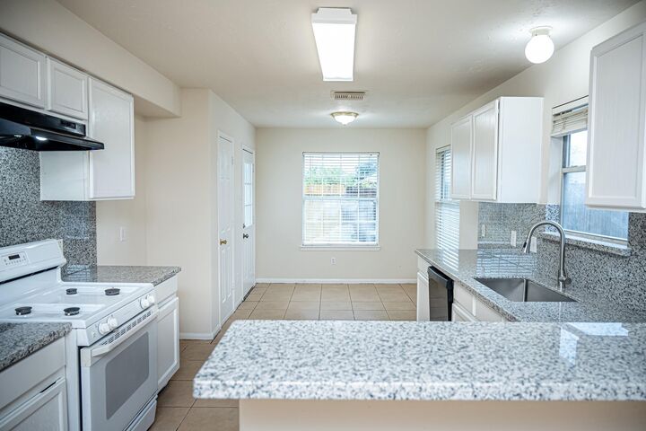 Property Photo: 13758 Maximos Drive TX 77083