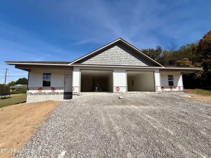 Property Photo: 118 Verton Drive 1 TN 37849