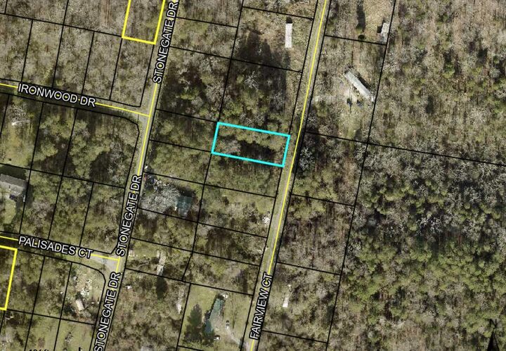 Property Photo:  Lot 1004 Fairview Court  KY 41519 