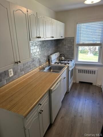 Property Photo:  252-31 72nd Avenue 158B  NY 11426 
