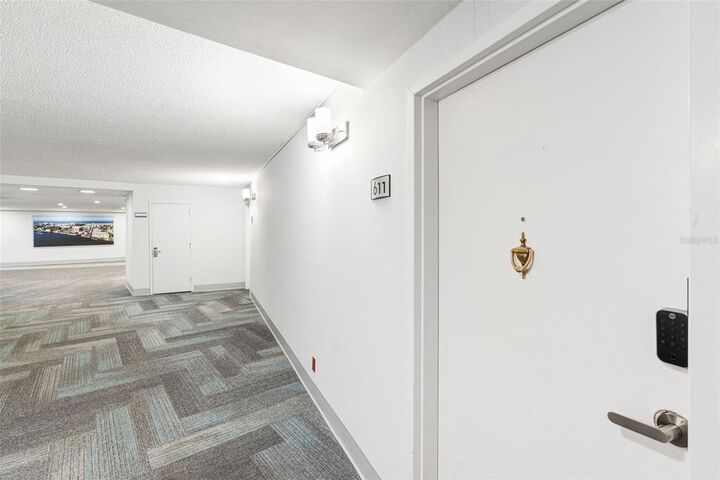 Property Photo:  5855 Midnight Pass Road 611  FL 34242 