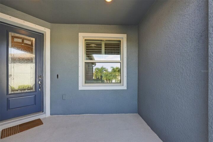 Property Photo:  6345 Cliveden Court  FL 33572 