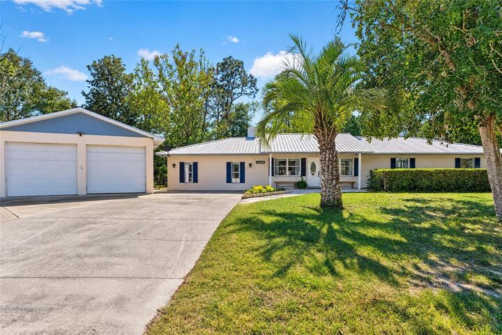 Property Photo: 15164 S Country Club Drive FL 32696