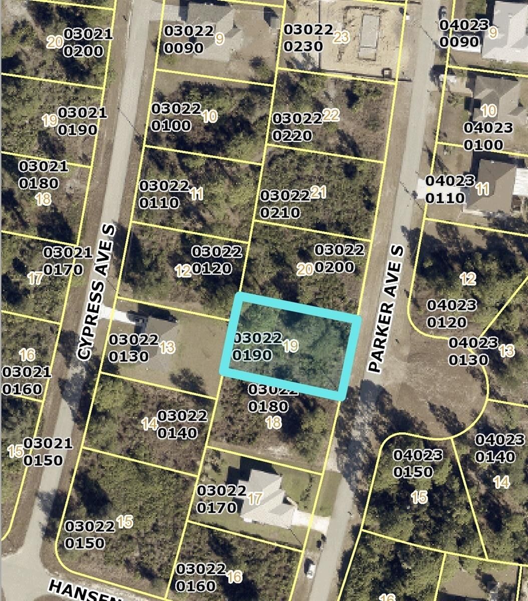 Property Photo: 528 Parker Avenue S FL 33974