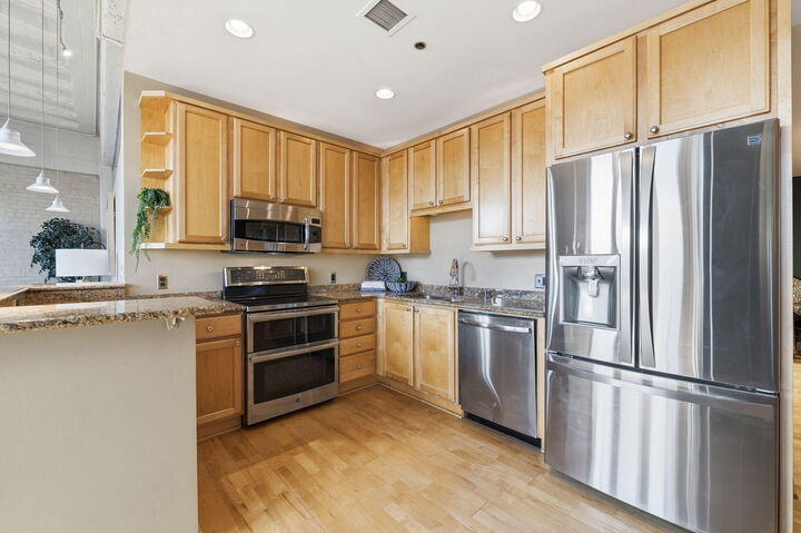Property Photo:  1325 N Van Buren St  WI 53202 