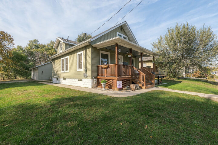 Property Photo:  1014 S Ohio Avenue  IA 52802 