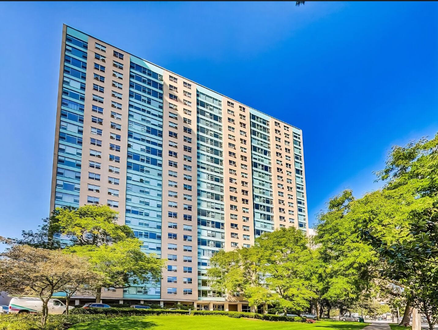Property Photo:  3180 N Lake Shore Drive 4H  IL 60657 