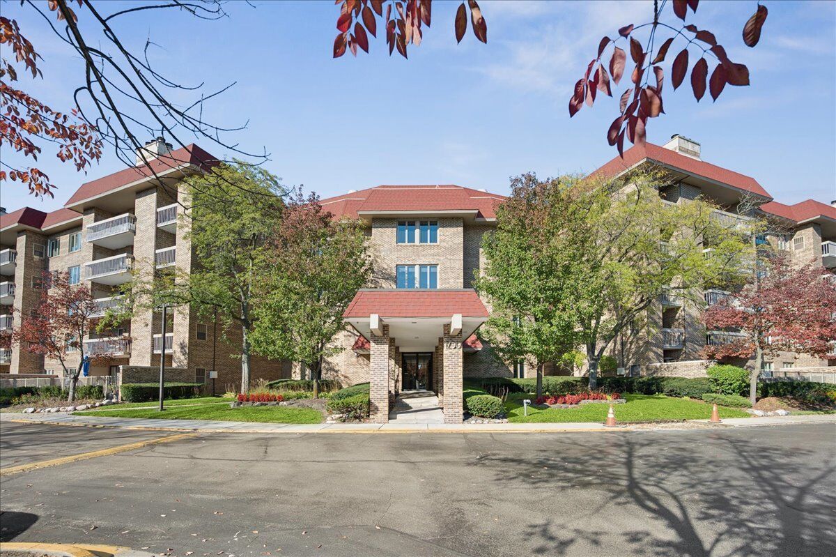 Property Photo:  1250 Rudolph Road 5G  IL 60062 