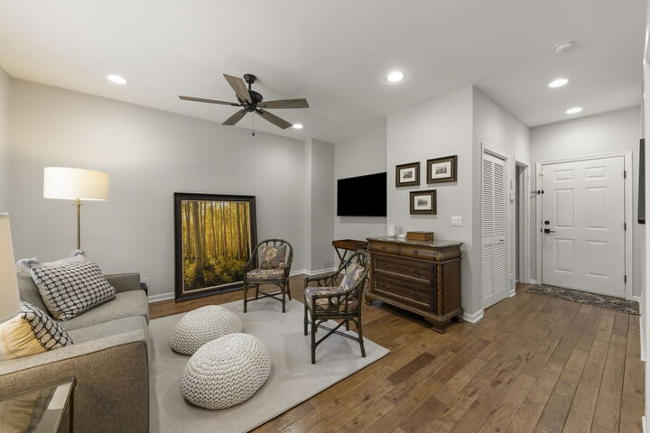 Property Photo:  231 N West Street 0  IL 60187 