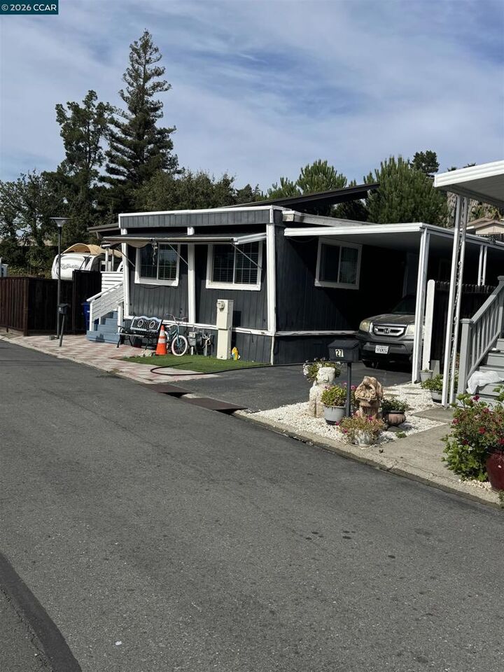 Property Photo: 26 Galloway CA 94518