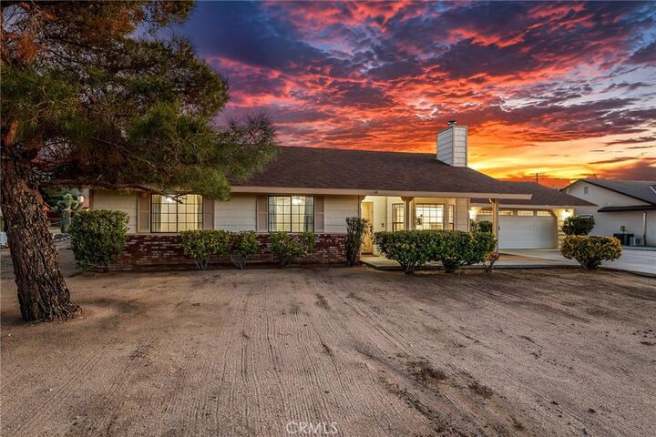 Property Photo: 57731 San Tropeze CA 92284