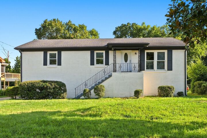 Property Photo:  725 Roman Dr  TN 37207 