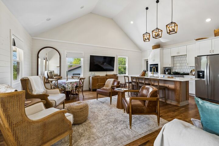 Property Photo:  1806 Riverside Rd  TN 37138 