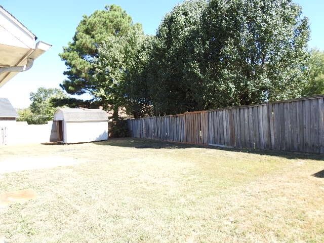 Property Photo: 301 Short Ct TN 37167