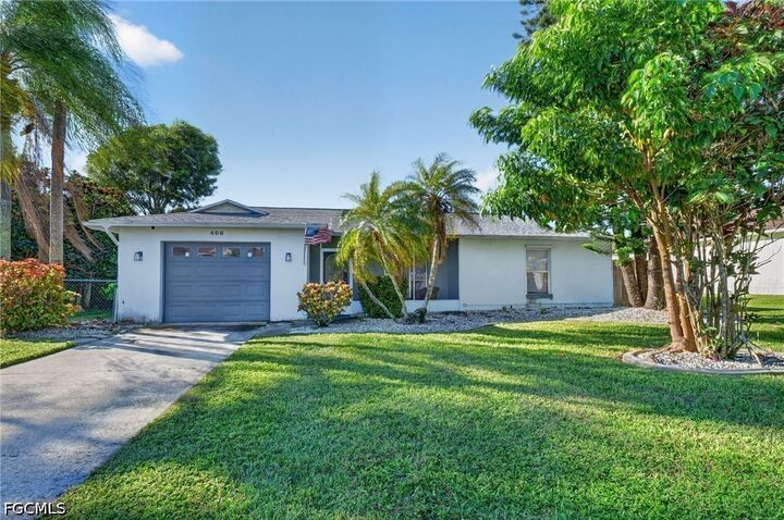 Property Photo:  406 SE 6th Street  FL 33990 
