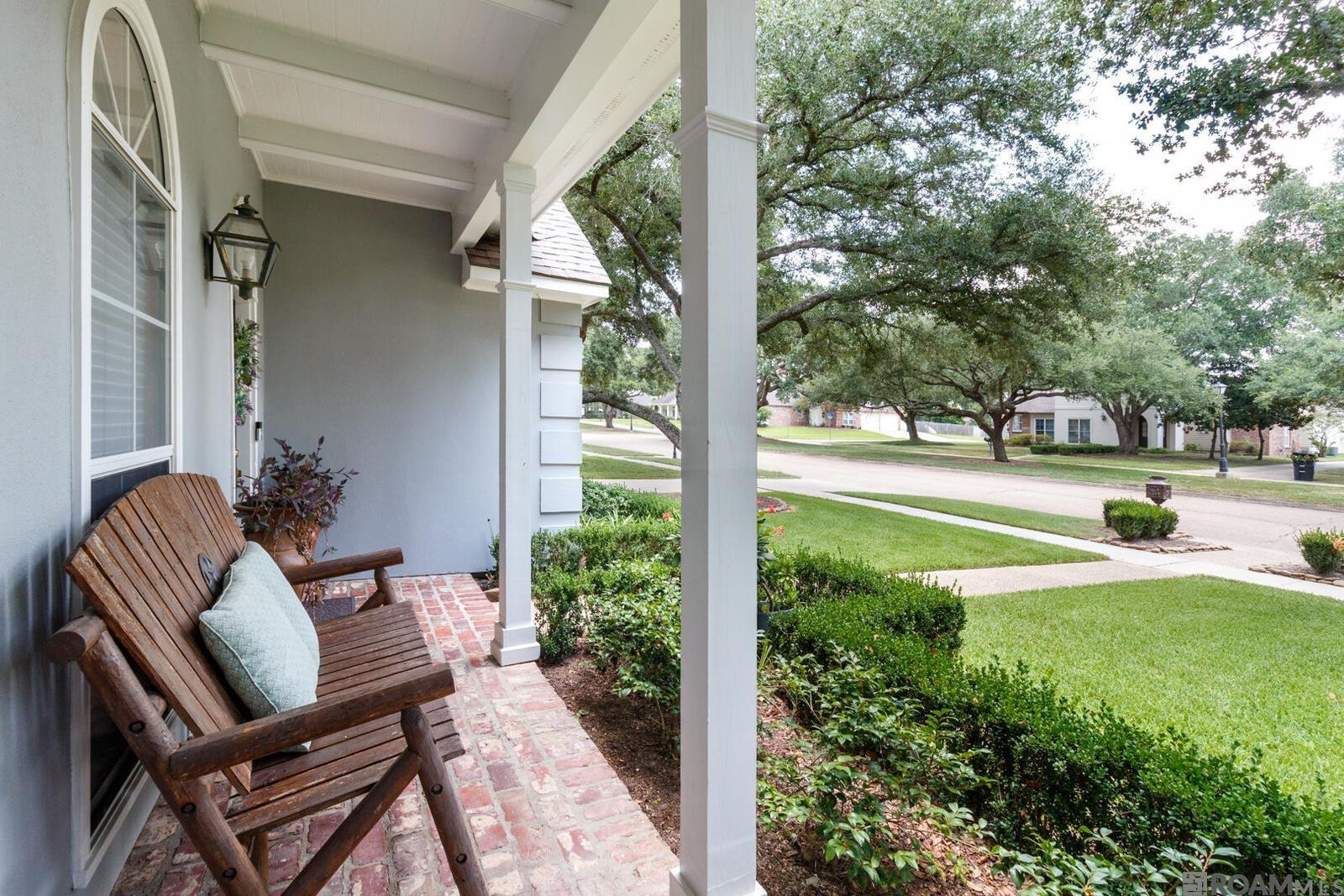 Property Photo: 531 Woodgate Blvd LA 70808