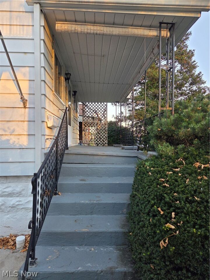 Property Photo:  2502 Fortune Avenue  OH 44134 