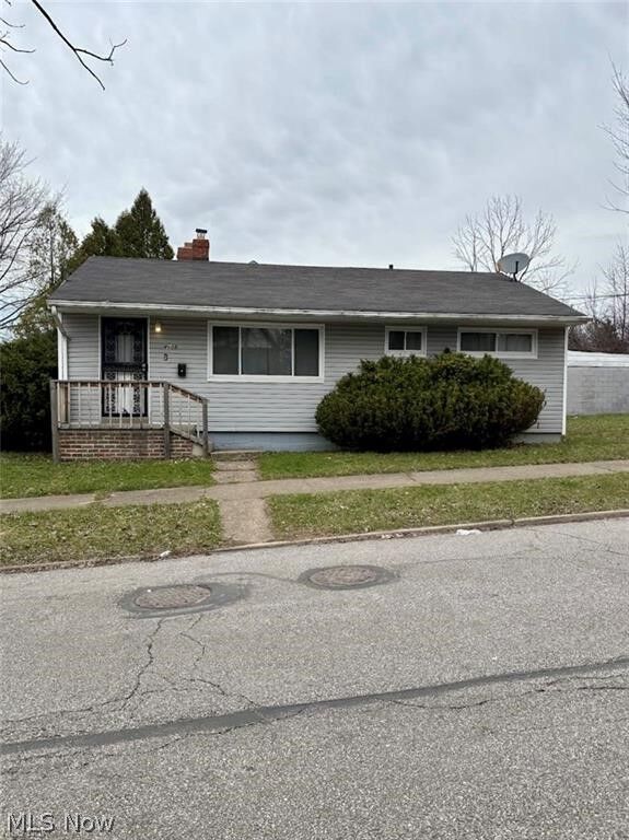 Property Photo: 4609 Lee Road OH 44128