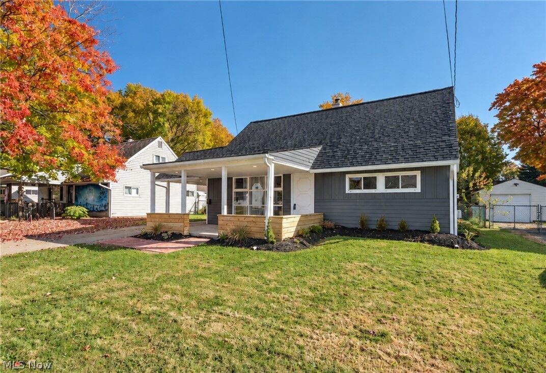 Property Photo: 345 N Edgehill Avenue OH 44515