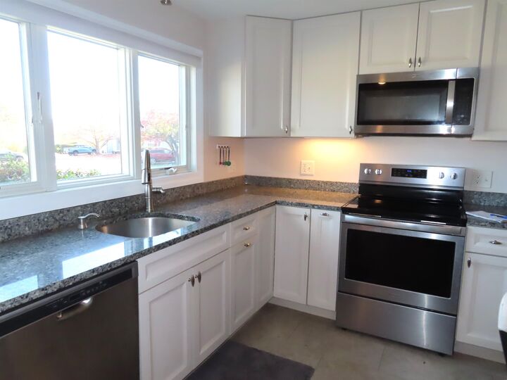 Property Photo:  9 Skyview Circle  NH 03431 