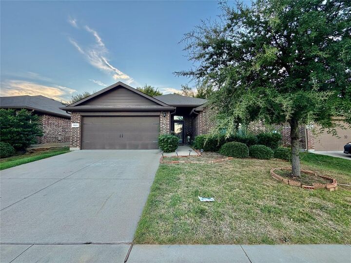 Property Photo:  1624 Milledge Road  TX 76120 