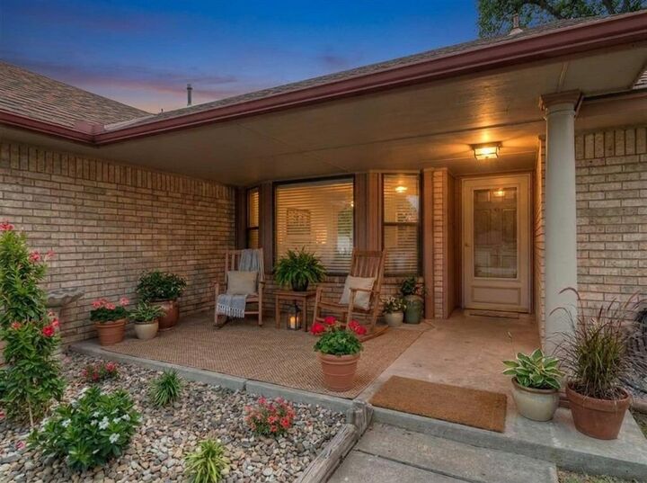 Property Photo: 11124 Ashford Drive OK 73099