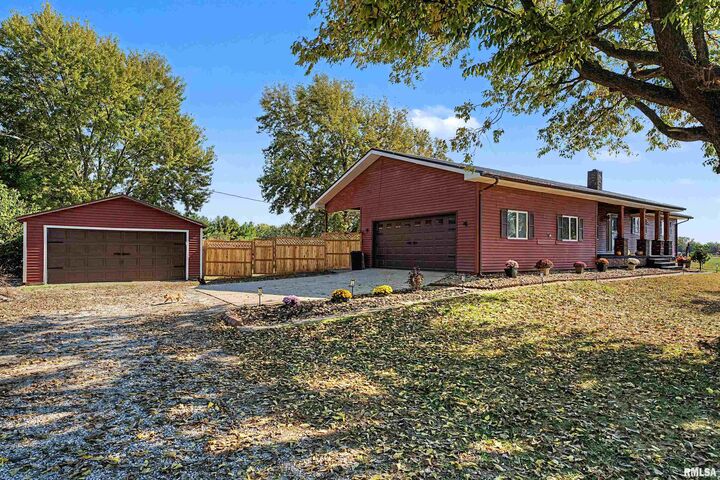 Property Photo:  8880 Cardinal Hill Road  IL 62563 