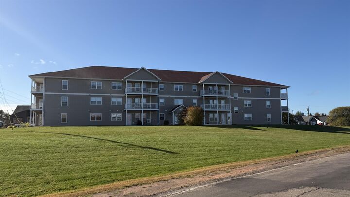Property Photo:  516 Macewen Road 302  PE C1N 5K4 