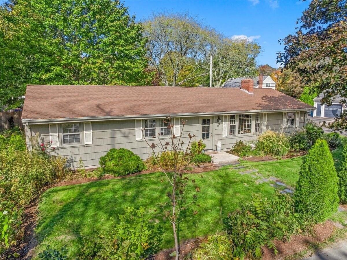 Property Photo:  17 Marion Rd  MA 02739 
