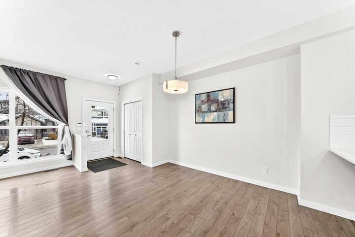 Property Photo:  524 Midtown Street SW  AB T4B 4E2 