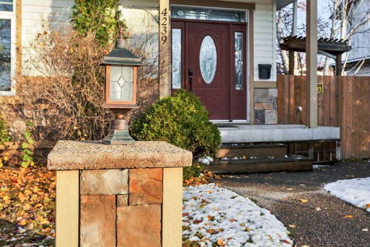 Property Photo: 4239 42 Avenue AB T4N 2Z8