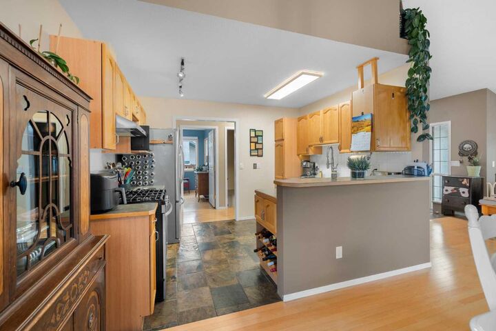 Property Photo: 1321 Whitfield Avenue AB T0M 0S0