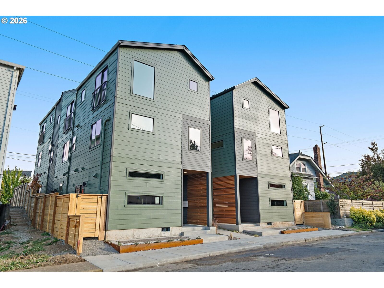 Property Photo: 5125 SE Ankeny St OR 97215