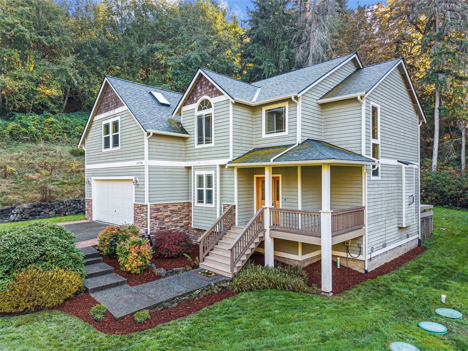 Property Photo:  16336  Reitan Road NE  WA 98110 