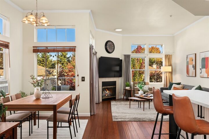 Property Photo: 2038 Newport Way NW 11-3 WA 98027