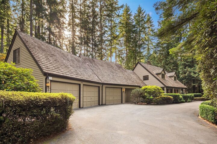 Property Photo:  15943 NE 139th Place  WA 98072 