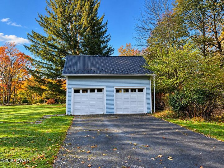 Property Photo:  618 Fern Street  PA 18428 