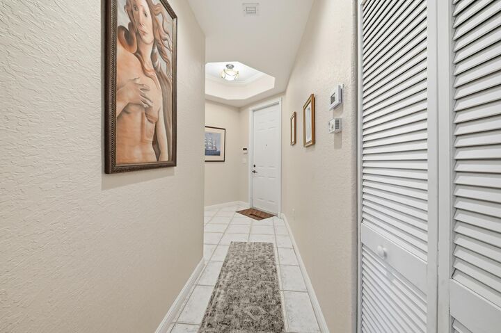 Property Photo: 7986 Exeter Boulevard W 101 FL 33321