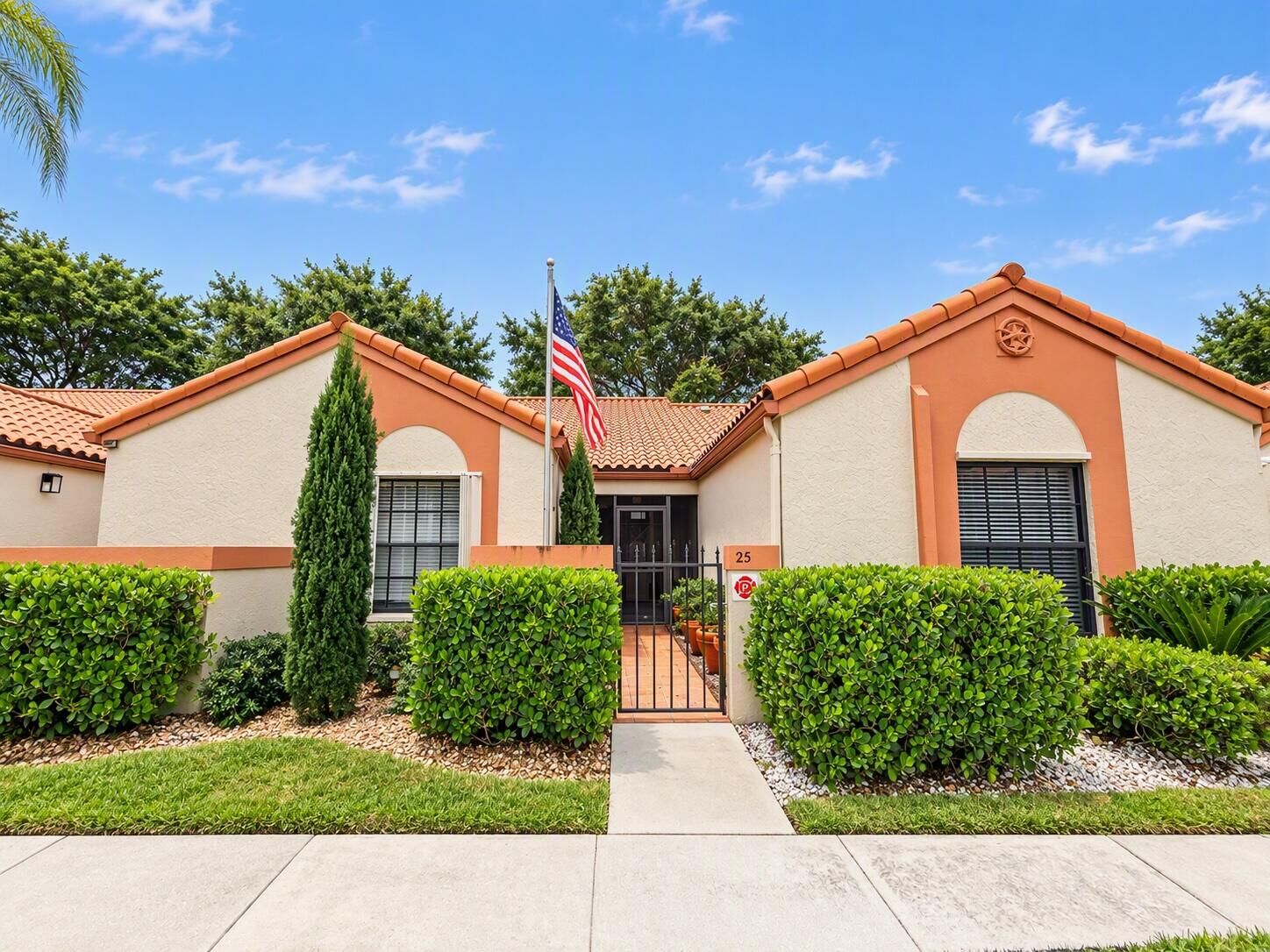 Property Photo:  25 Centennial Court  FL 33442 