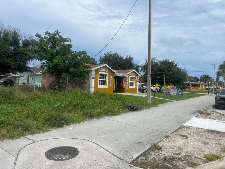 Property Photo:  0 Ave D  FL 34950 