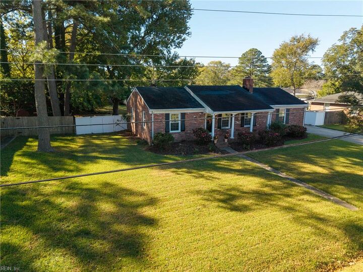 Property Photo:  4009 Santa Maria Dr  VA 23321 