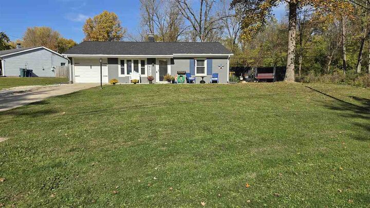 Property Photo: 1817 Valley Dr IN 47374