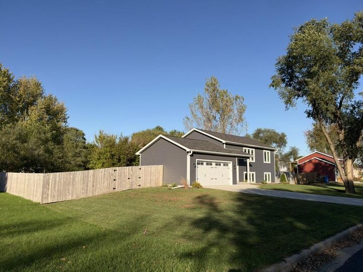Property Photo: 105 Meadow Street WI 53503